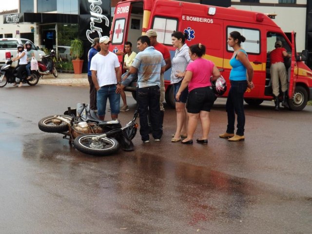 Rolim de Moura Após invadir preferencial e provocar acidente