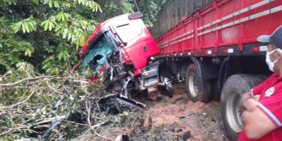 Acidente na BR-319 entre Porto Velho e Humaitá deixa dois mortos 