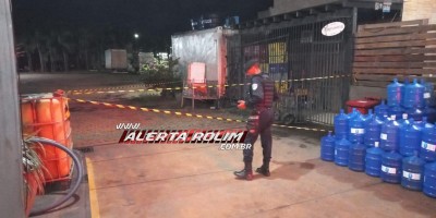 Homem foi atingido por dois tiros em posto de combustível nesta madrugada no Centro de Rolim de Moura